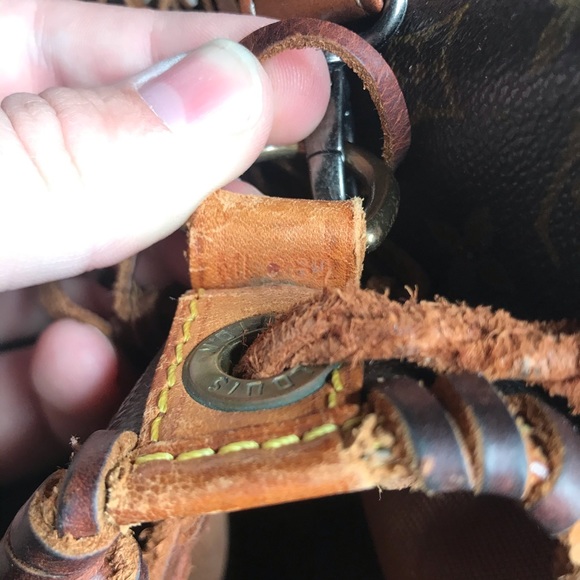 Louis Vuitton Fringe Bucket Bag - Picture 12 of 12